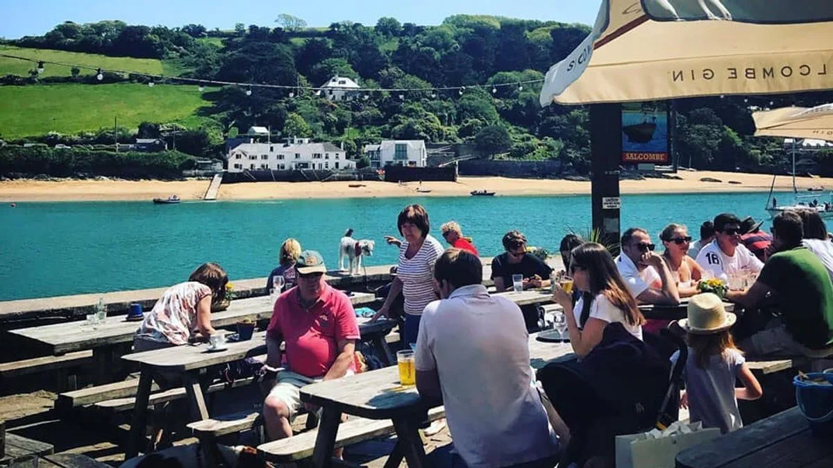 Devon Pub Uses Water Guns To Deter Seagulls