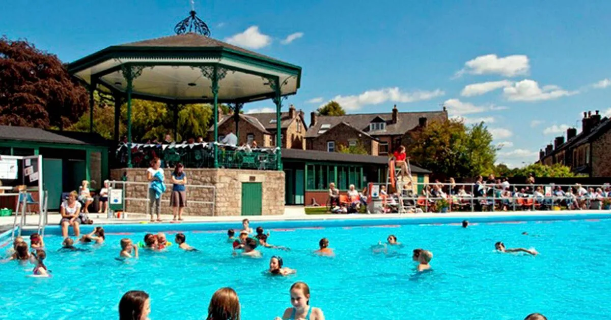 Discover Hathersage: Jane Eyre Village with Heated 1930s Pool