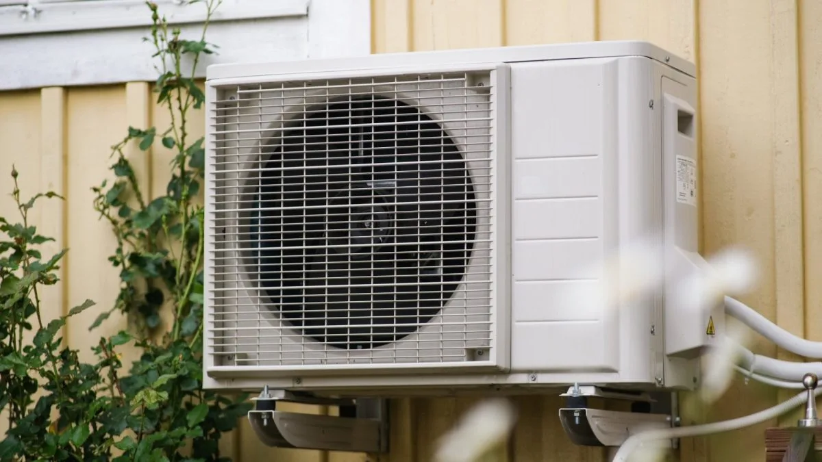 £2,500 grants for air conditioning in UK homes face delays