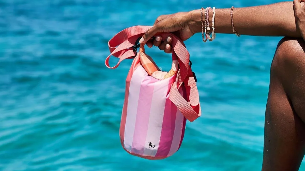 Dock & Bay Waterproof Dry Bag Now Under £20 on Amazon