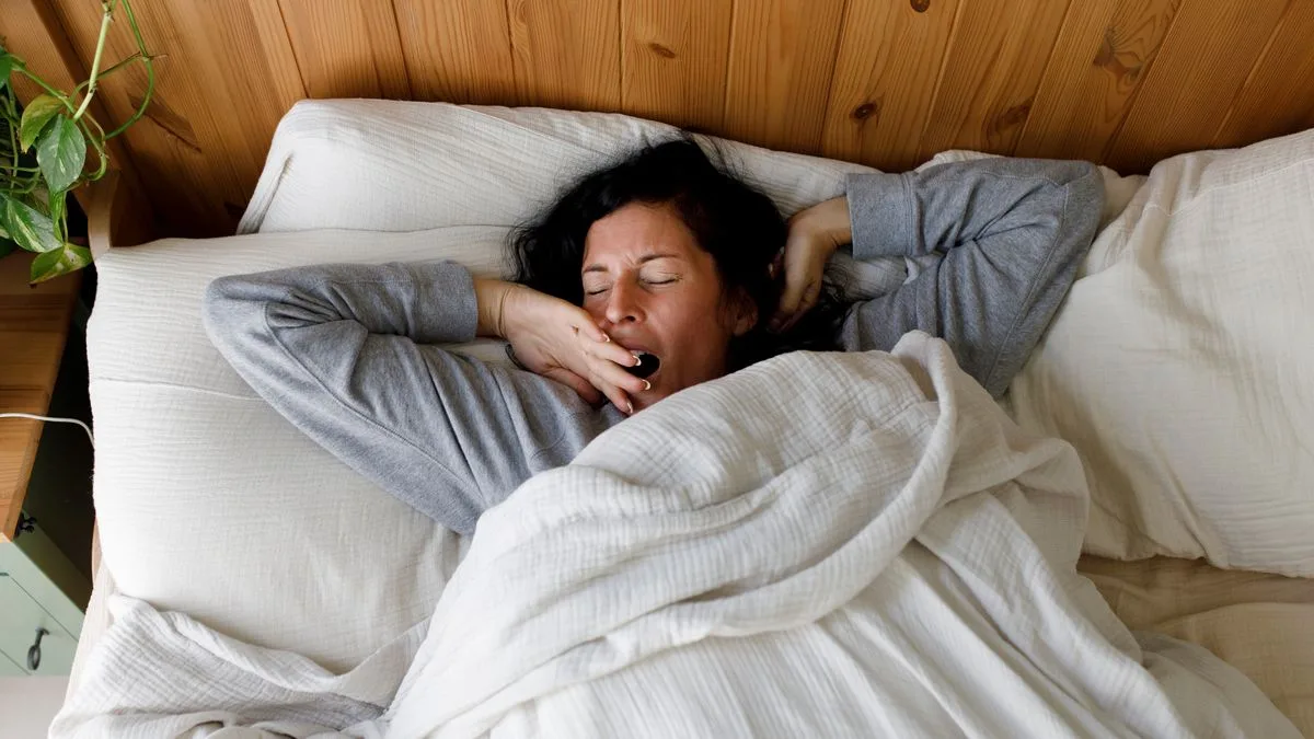 NHS Doctor Explains Why You Keep Waking at 3am