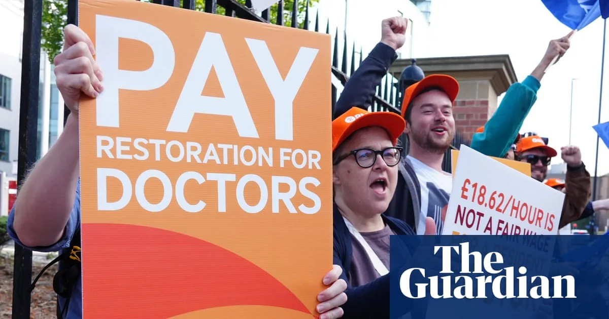 Junior Doctors in England Call Off June Strike After New Government Offer