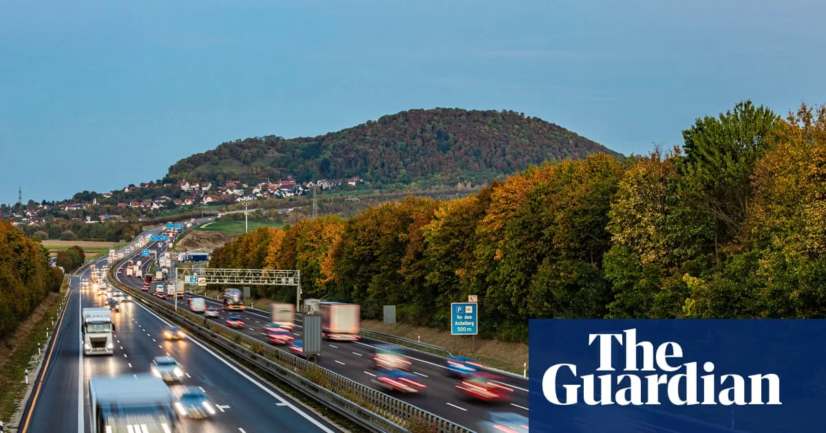 Porsche Driver Clocked at 199mph on German Autobahn