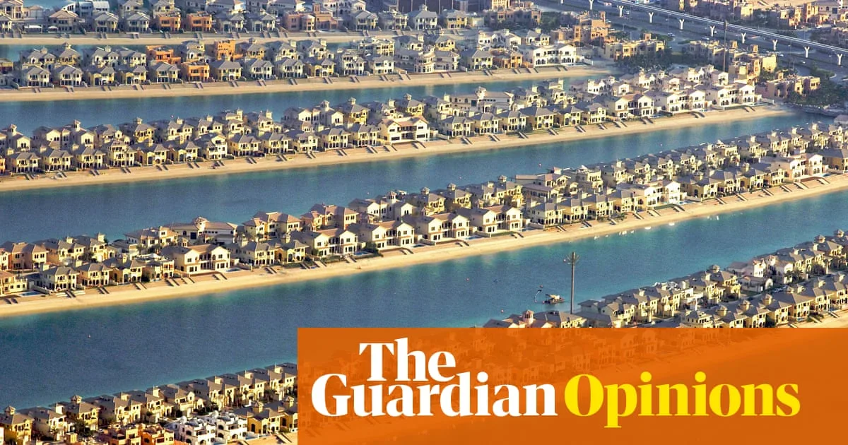 Dubai Influencers Mock Fleeing Brits as 'Ungrateful Brokies'