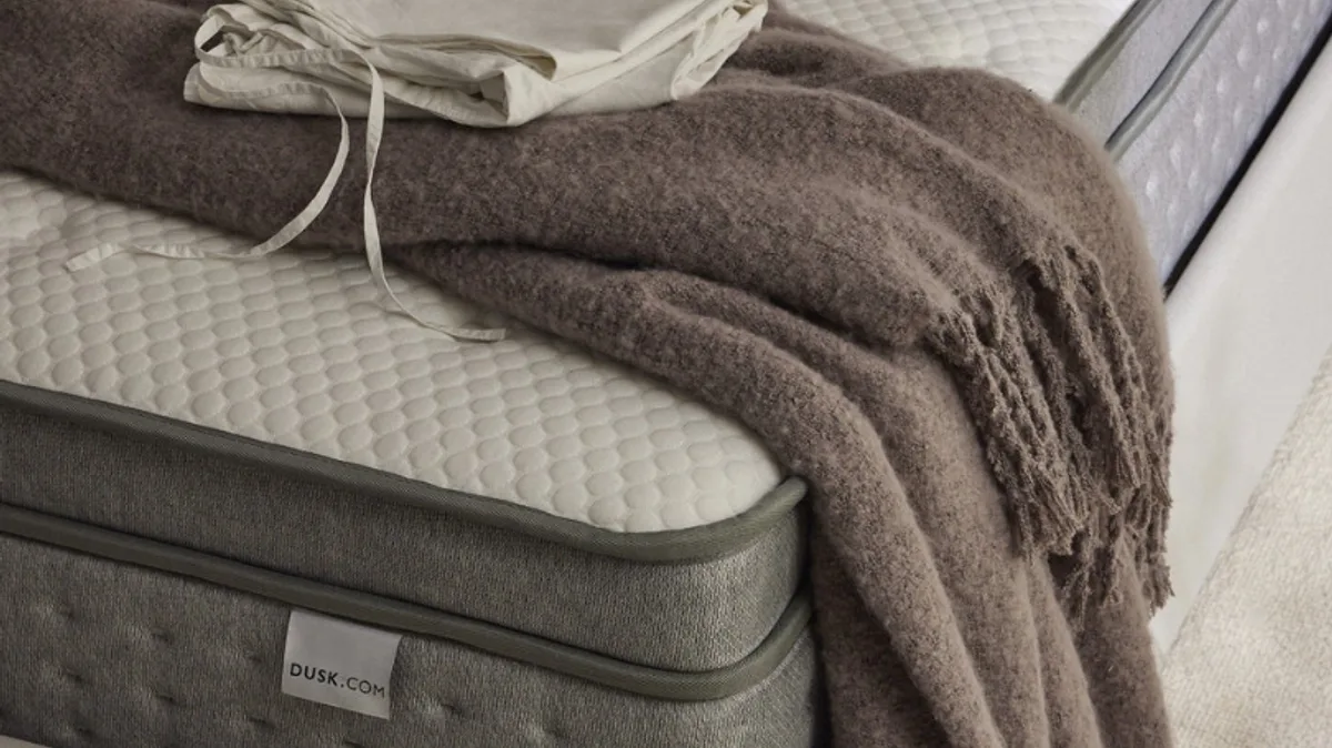 Dusk Mattress Under £400 Hailed as 'Antidote to Stress' and 'Cloud-Like'