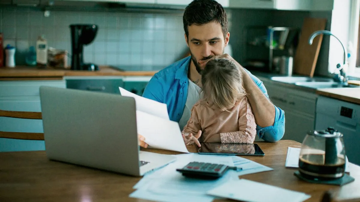 DWP Bank Monitoring Powers Could Extend to Landlords and Carers, Lords Warn