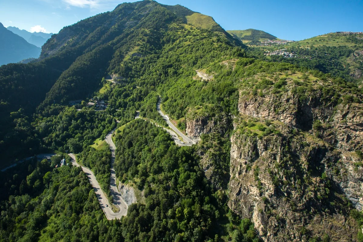 E-Bikes Banned from Tour de France’s Alpe d’Huez Climb