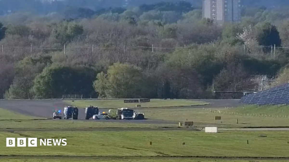 Birmingham Airport Reopens After Suspicious Item Scare