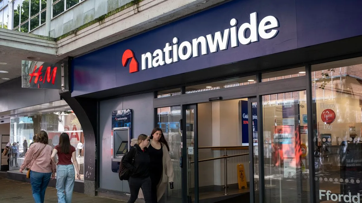 Easter 2026 Bank Opening Hours for Major UK Banks