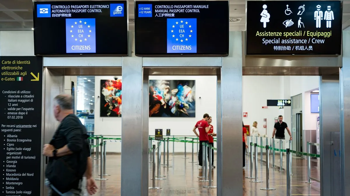 EasyJet CEO Slams EU Border System After Brits Stranded