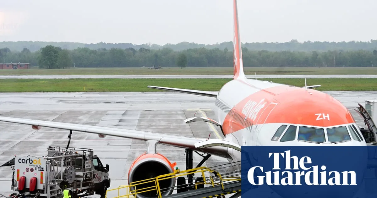 EasyJet Warns of Summer Fare Hikes After £25m Fuel Hit