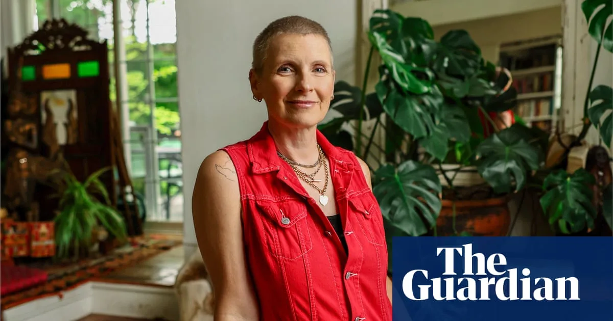Eat Pray Love Author Elizabeth Gilbert on Leaving Her Marriage for a Dying Friend