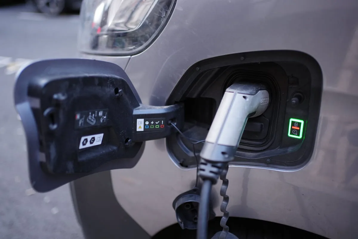 Ed Miliband announces UK's 87% emissions cut target by 2040