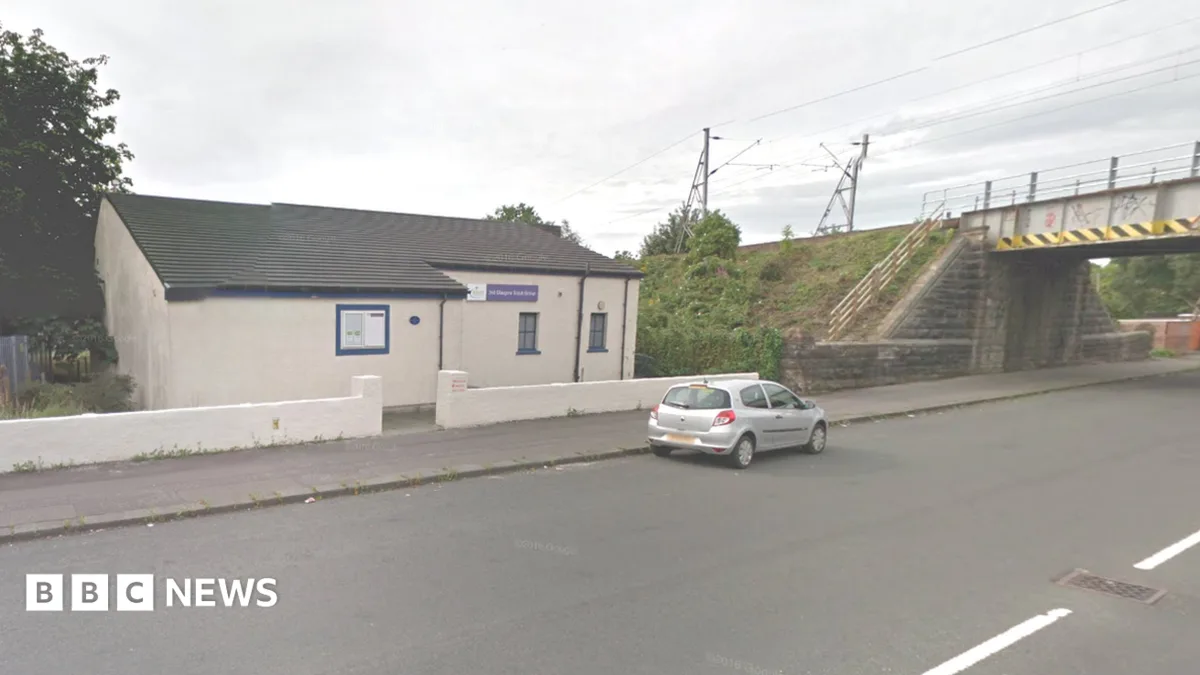 Elderly Woman Left with Broken Jaw After Violent Mugging in Glasgow
