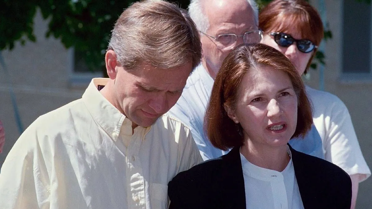 Elizabeth Smart's Mother Lois: Why She's Missing from Netflix Documentary