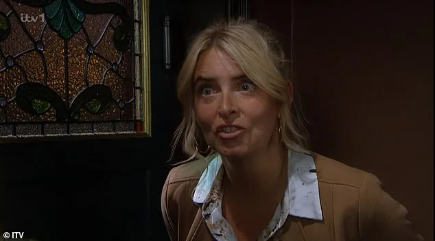 Emmerdale fans praise Charity as she delivers brutal dig to Chloe
