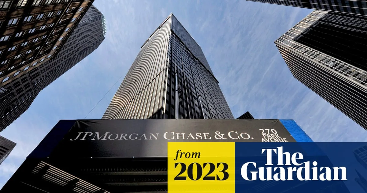 Epstein Victims Blast $290m Payout to Maxwell's Circle