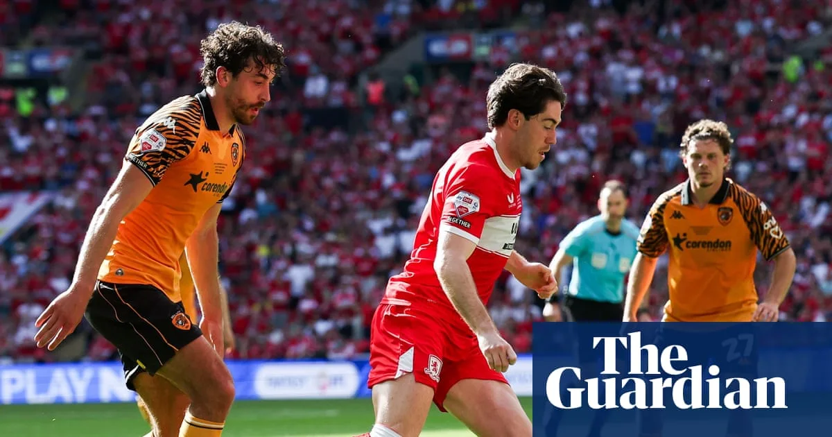 Everton Lead Man Utd In 15m Hackney Transfer Battle