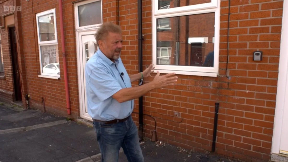 Homes Under the Hammer star Martin Roberts surprised by 'obvious issue' in St Helens property