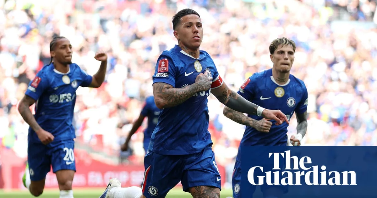 Enzo Fernández Fires Chelsea Past Leeds to Set Up FA Cup Final with Manchester City