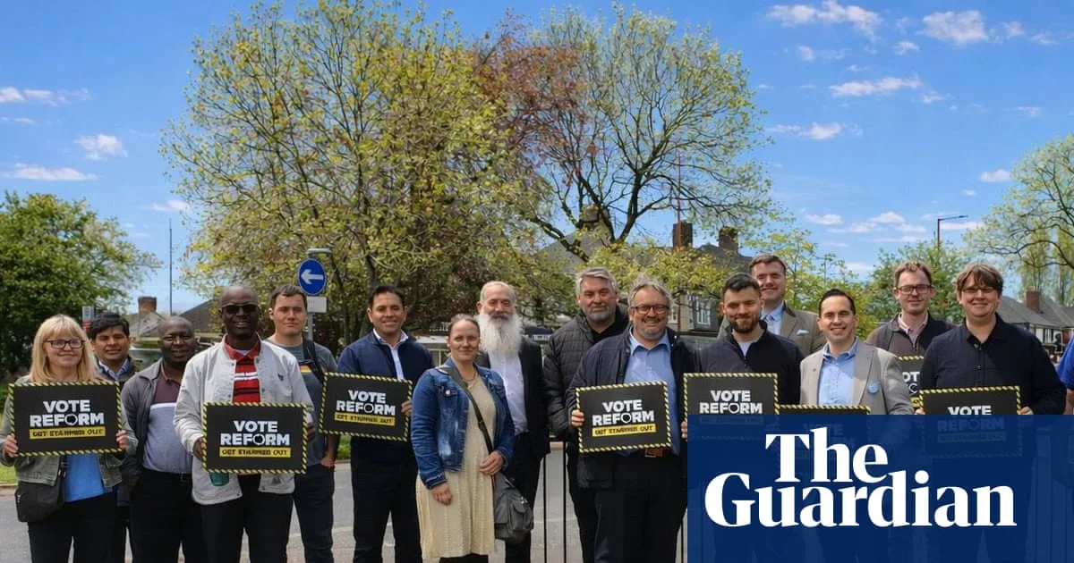 Reform UK Deputy Leader Richard Tice Posts Suspect AI Image of Campaigners