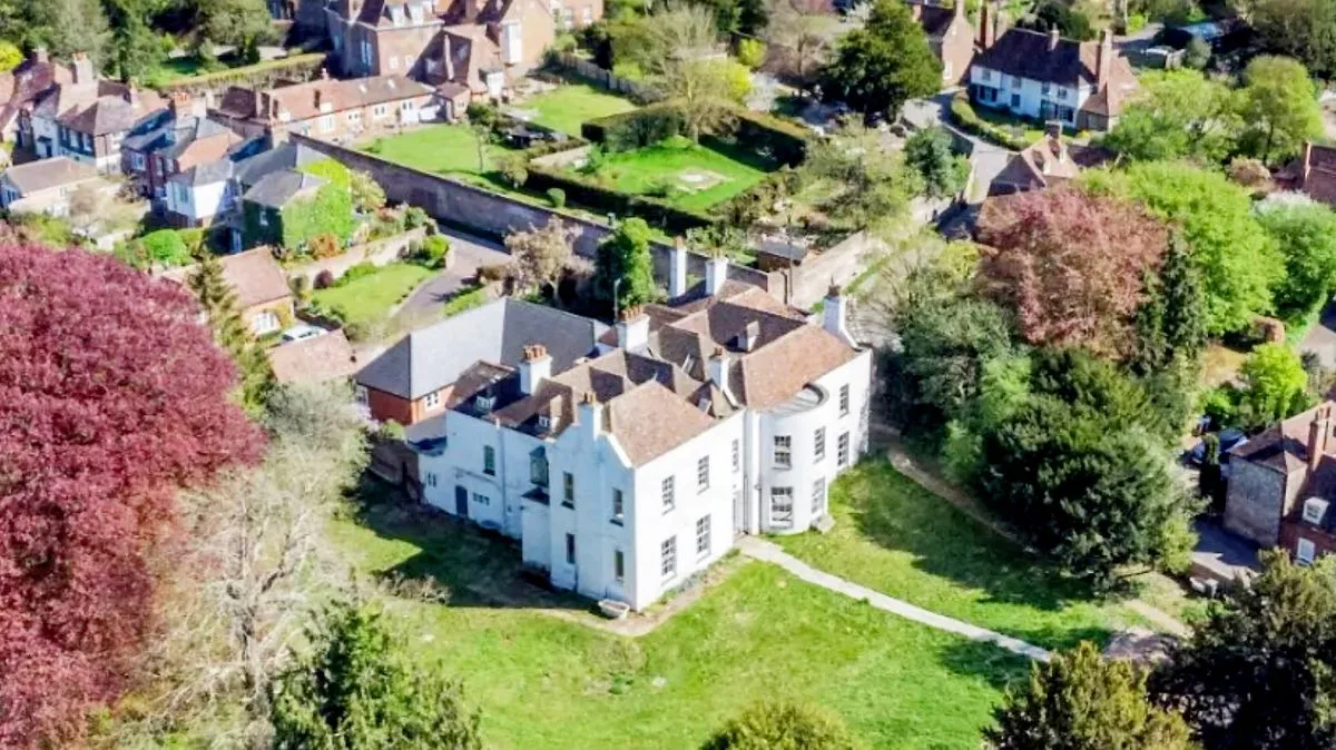 Family Ditches London for £1m Derelict Mansion Restoration