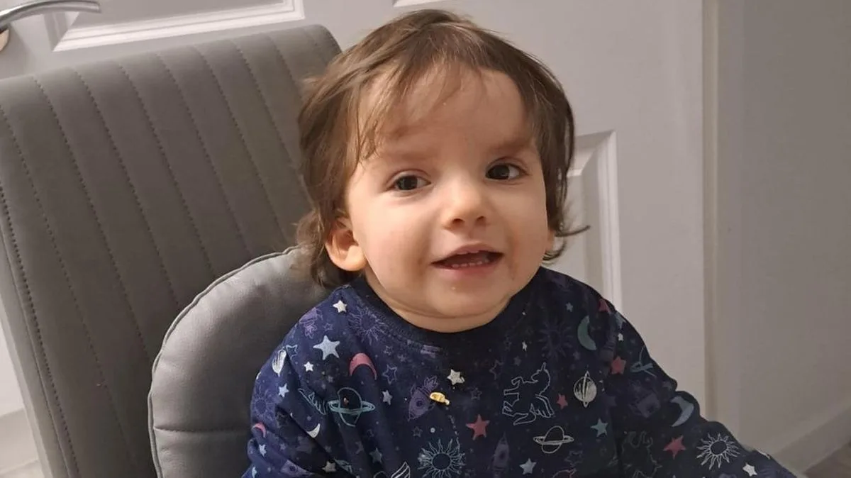 Family Raises Funds for Blindness-Threatened Girl to Meet Elsa
