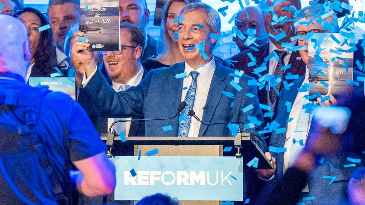 Farage Tells Heckler 'You Need a Haircut' at Reform Event