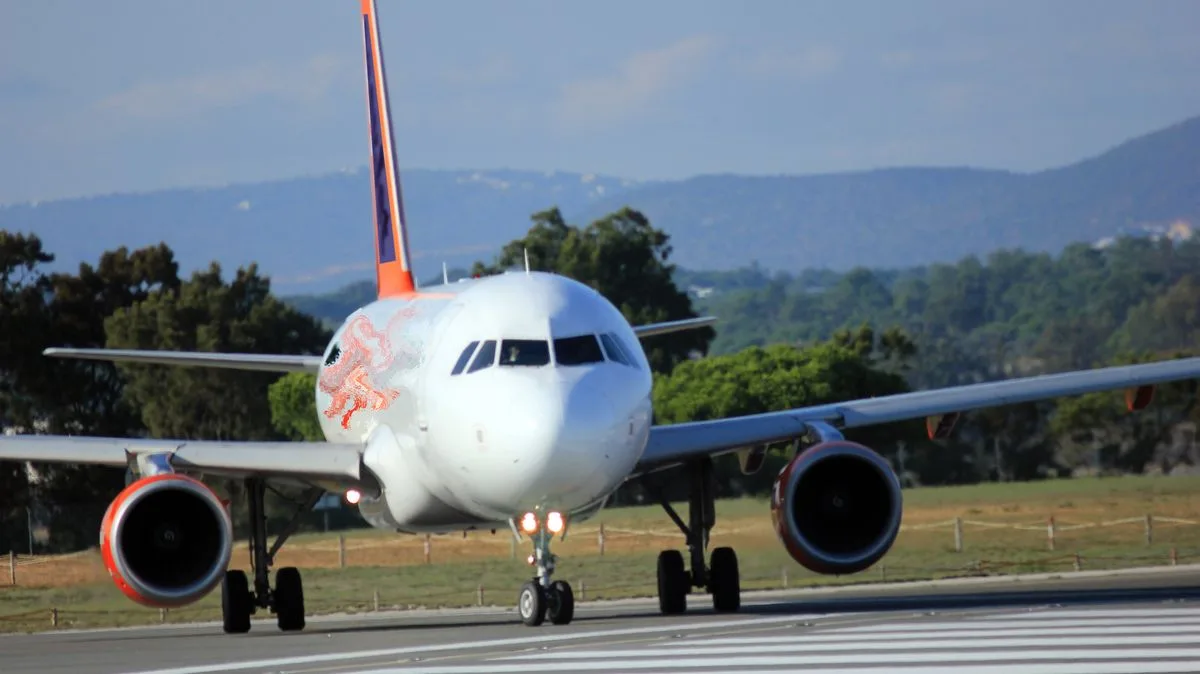 Faro Airport Issues Early Arrival Alert for Passengers Amid Border Control Delays