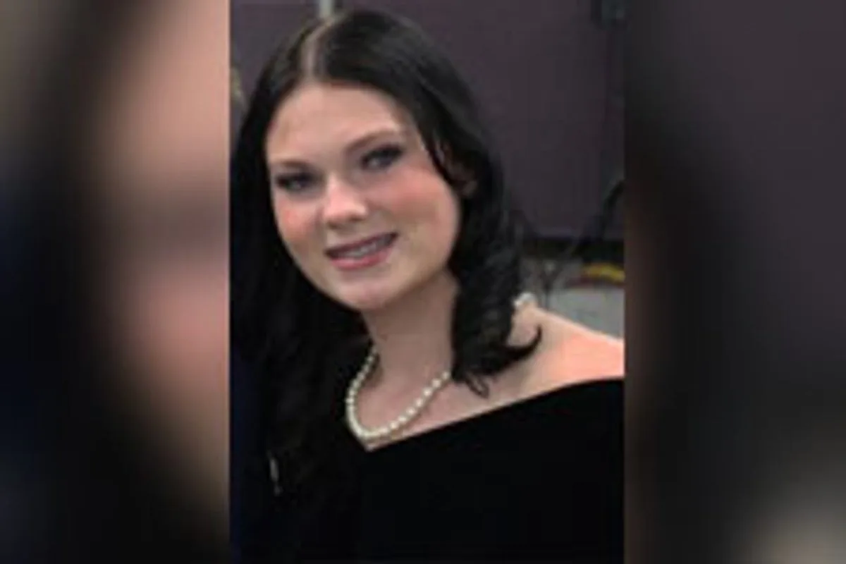 Father Accepts Daughter's Diploma After Cruise Ship Death; Stepbrother Charged