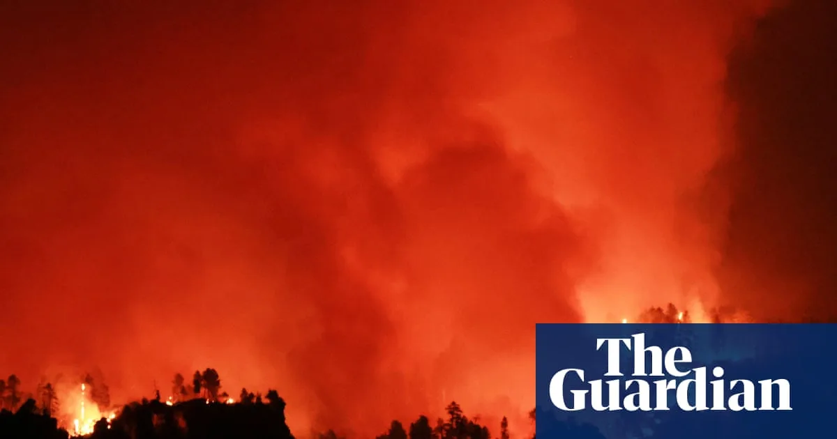 Fire Clouds Form Over Grand Canyon as Arizona Wildfire Rages