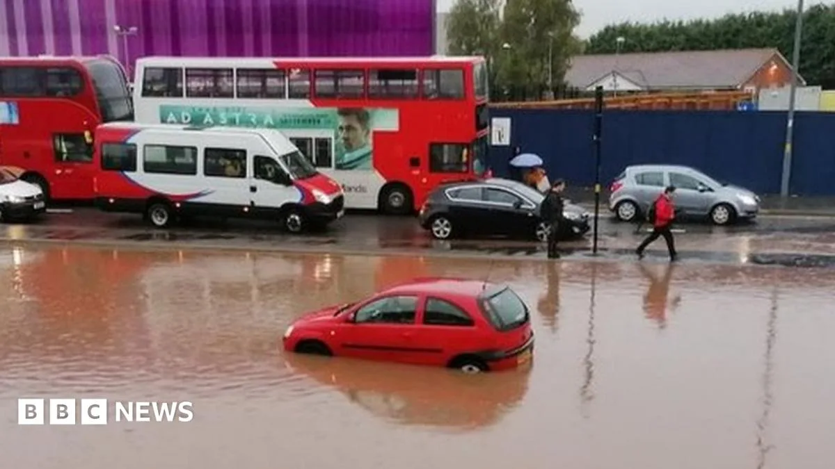 Heavy Rain Causes Flooding and Travel Chaos Across England