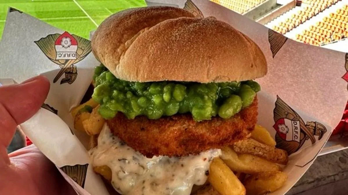 Football Fans Swap Pies For Jerk Chicken And Pizza
