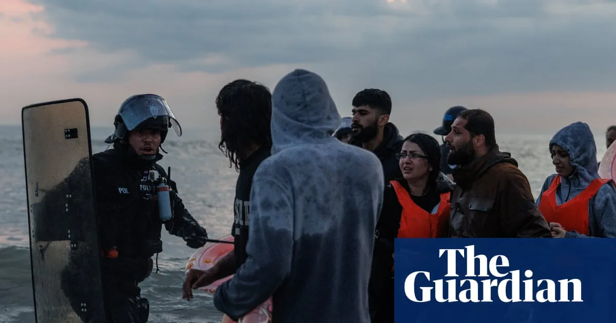 UK-France Channel Crossings Deal Delayed Amid Stricter Demands