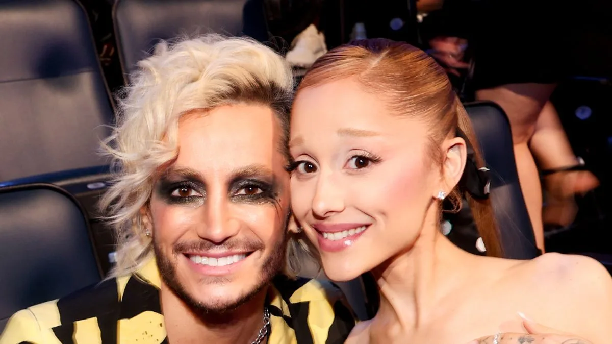 Frankie Grande Accused of Throwing Shade at Tate McRae During VMAs