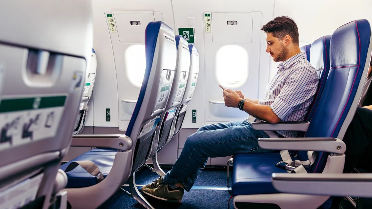 Free Extra Legroom Seats on Ryanair and EasyJet Flights