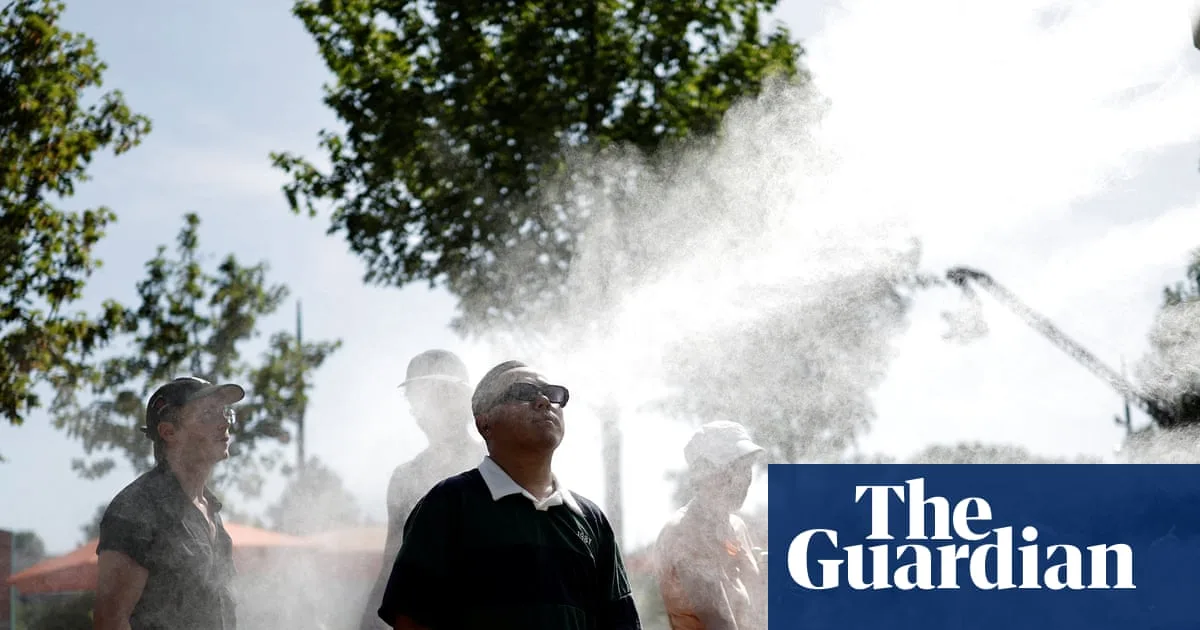 French Open Begins in Paris Heatwave as Temperatures Hit 33C