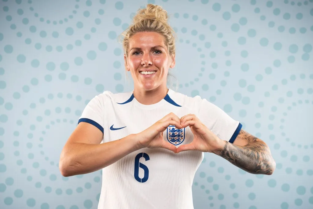 Lionesses can live up to top billing but bonus row with FA leaves bitter taste