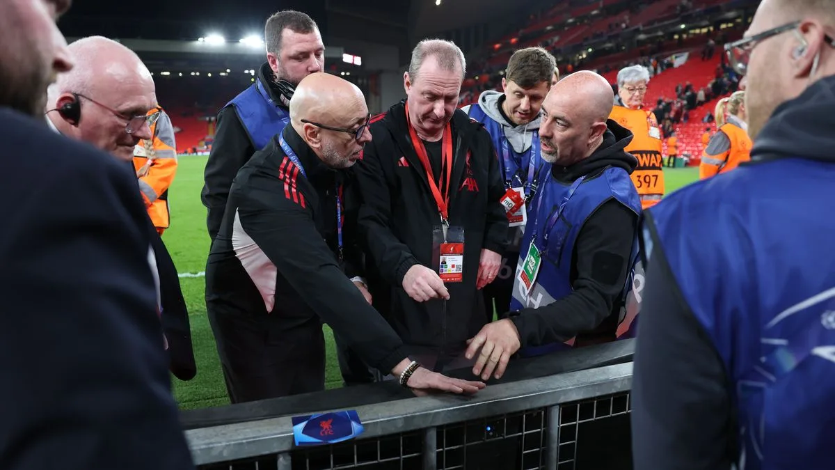 Galatasaray Consider Legal Action After Noa Lang's Horror Injury at Liverpool