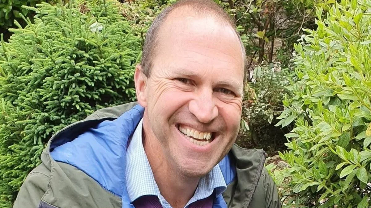 Gardening Expert Warns Against Damaging Moss Removal Mistake