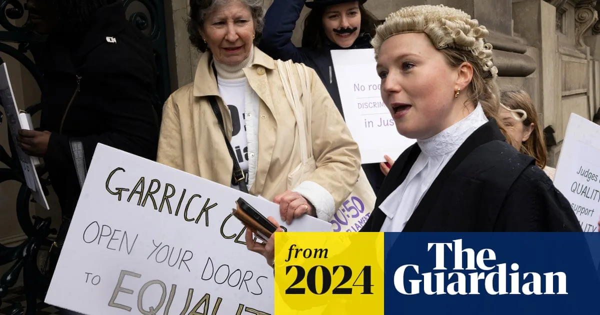 Garrick Club Members Quit Over Gender Row