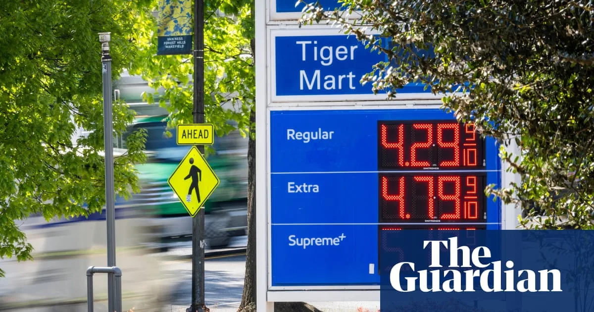 US Gas Prices Hit Four-Year High as Hormuz Talks Stall
