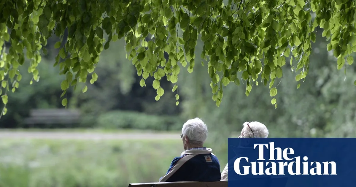 Pension age row threatens to fracture Germany's fragile coalition