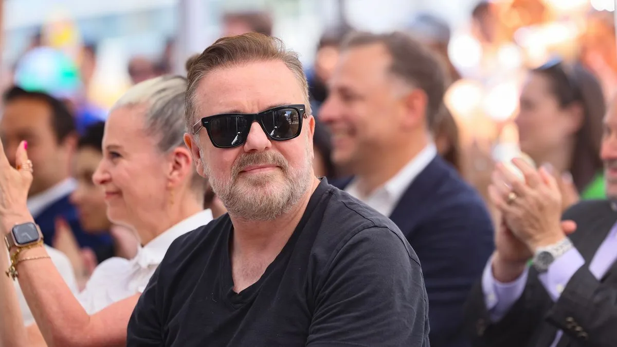 Ricky Gervais Denies Joke Behind Nurse Suspension