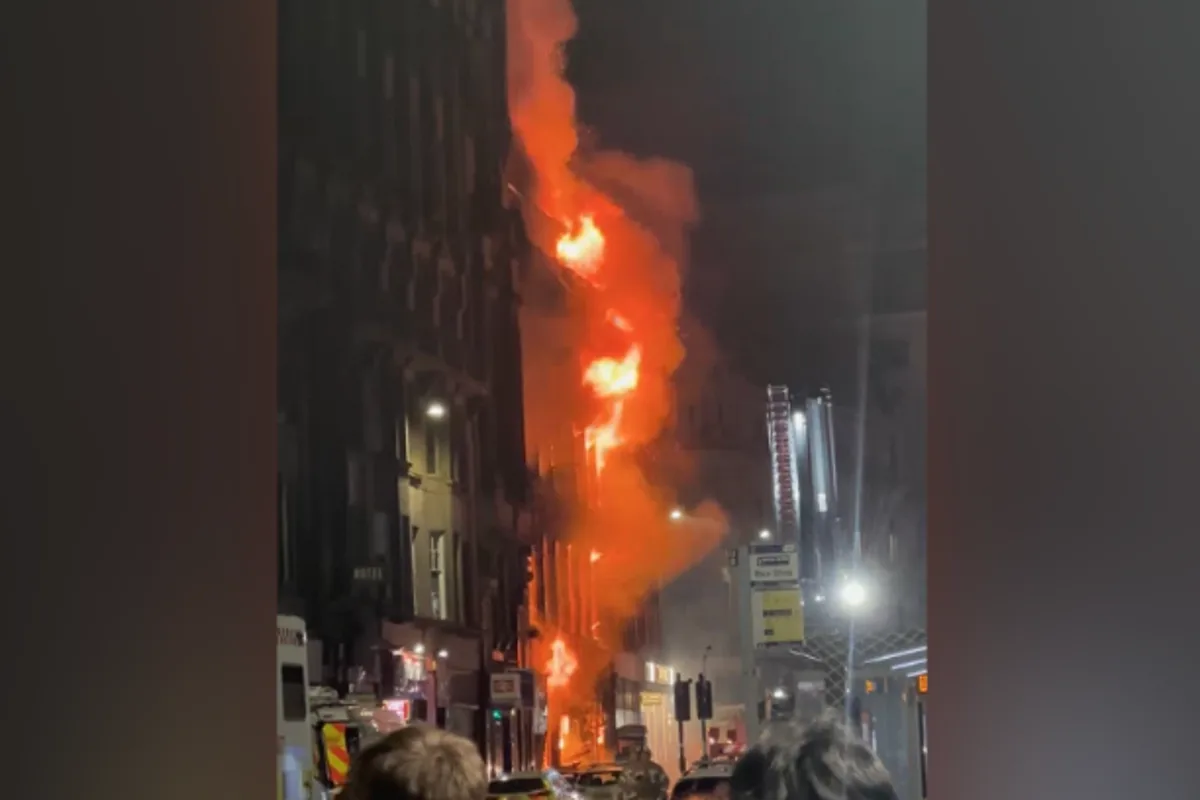 Glasgow Central Station Shut After Major Fire at Vape Shop
