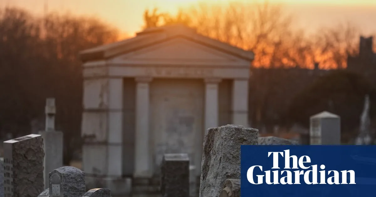 Pennsylvania Man Charged with Hundreds of Grave Robbing Offences