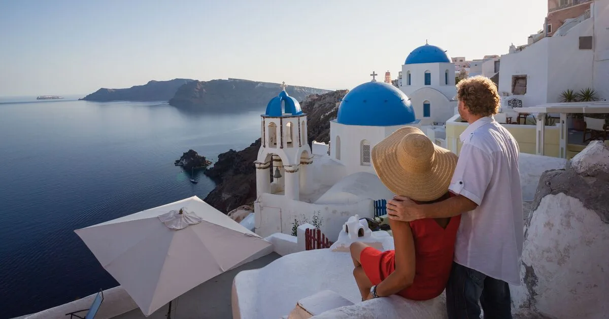 Brits in Greece Face £420 Fine for Breaking Smoking Ban