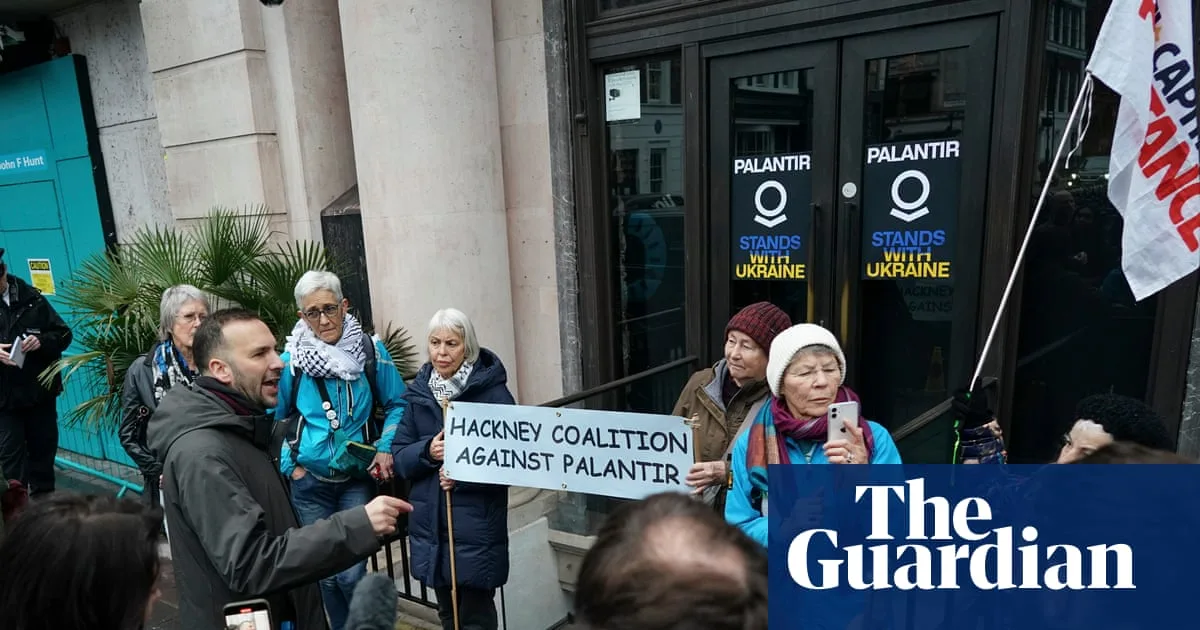 Green Leader Protests Palantir UK Contracts Over Transparency