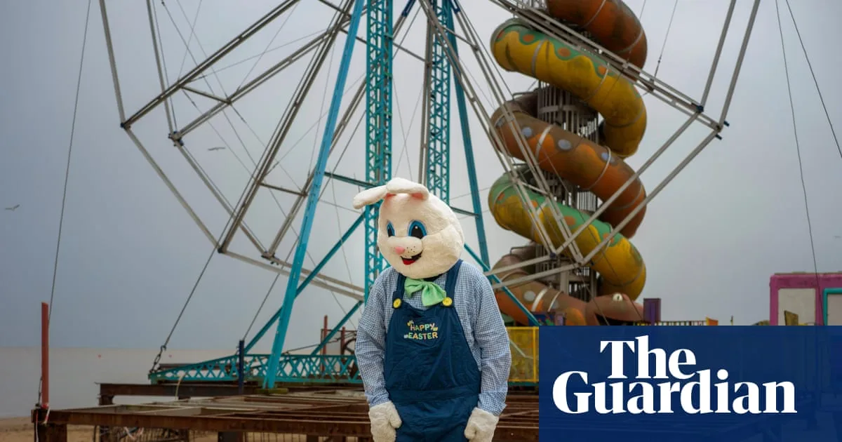 Grimsby Teen Battles Unemployment With Mascot Business