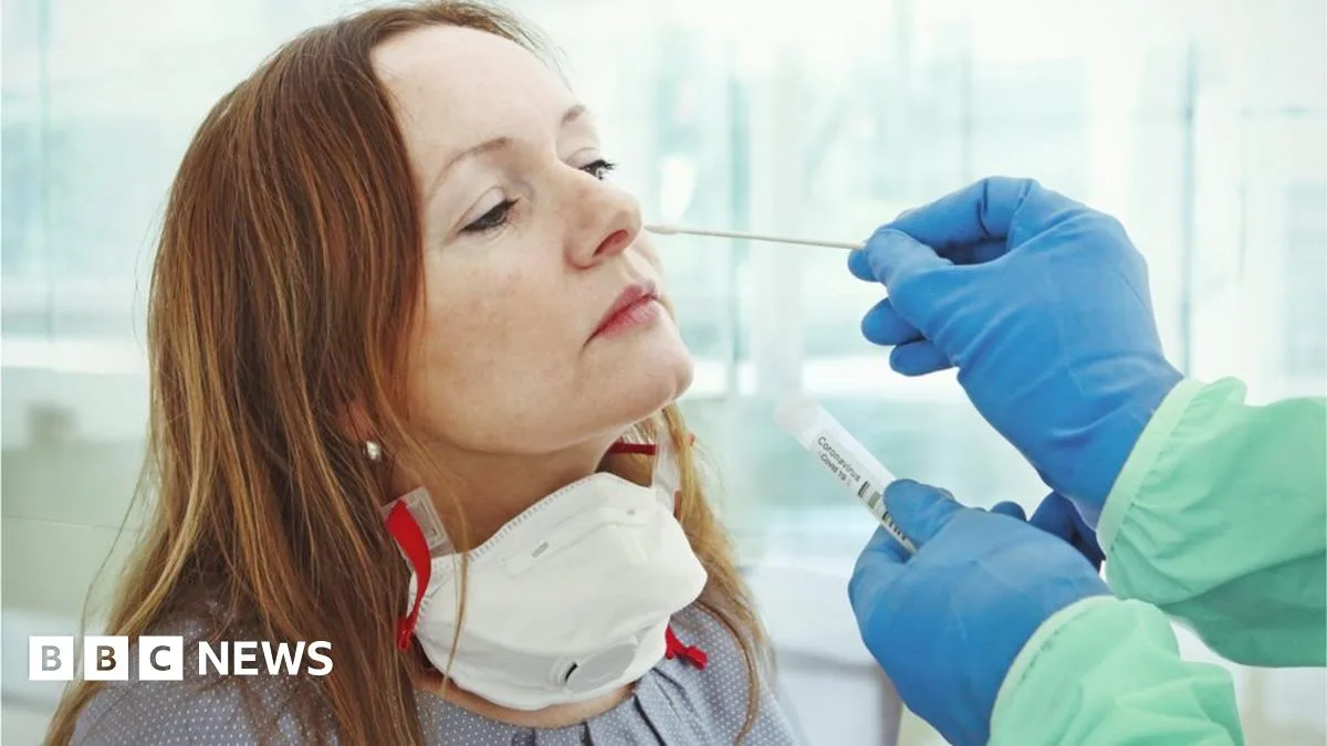 Covid-19 Cases in England Drop to 5,600 Daily, ONS Survey Shows